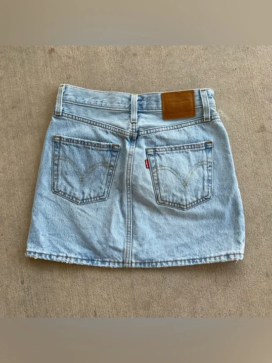Levi's Women's Icon Skirt in a light-wash blue denim. - Picture 8 of 8